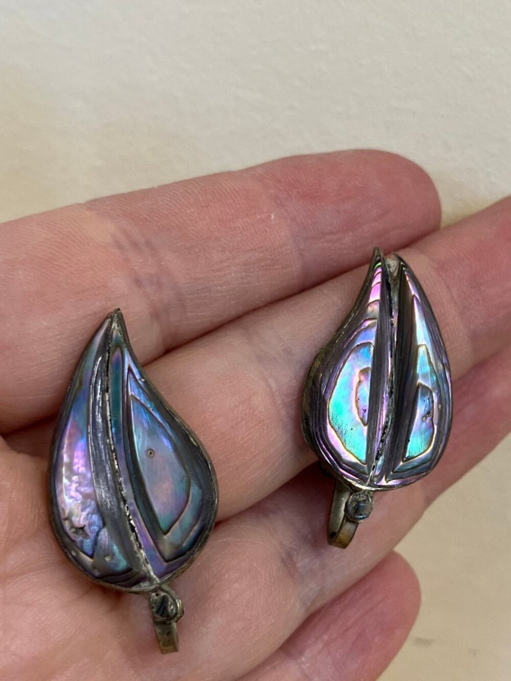 Carved Abalone Leaf Shape Clip-on Sterling Silver Earrings Vintage Taxco Mexico